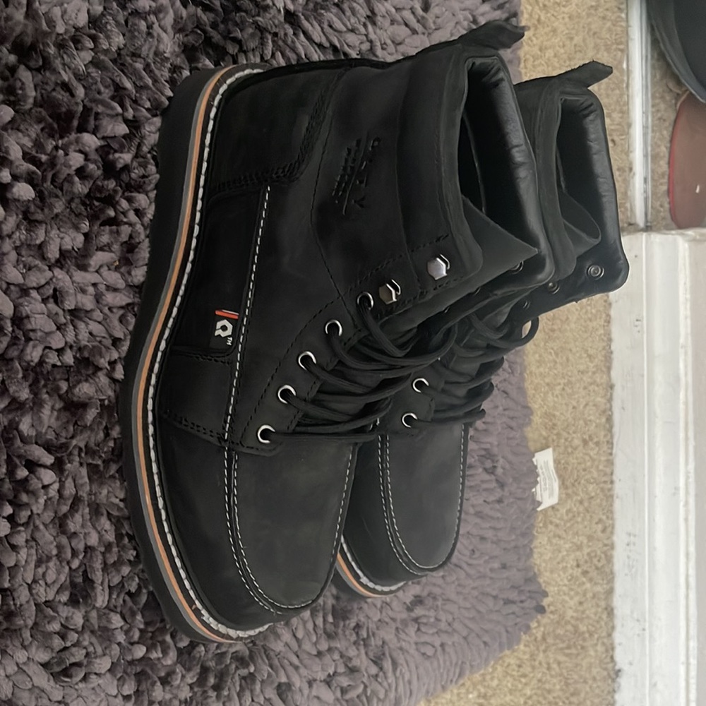 QLTY work boots size 10.5 wedged boots got em a while ago, worn them once.